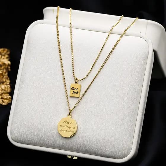 Colar Feminino de Aço Titânio de Dupla Camada HT com Letra da Sorte, Corrente de Clavícula em Aço Inoxidável, Lucky DVYF
