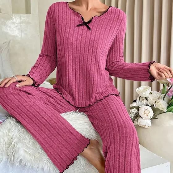 Conjunto casual de roupa para casa com babados e acabamento em preto, em tecido canelado, para outono e inverno, pijama