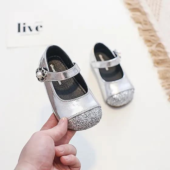 Um ano de idade bebê princesa sapatos 2026 primavera verão meninas casuais pequenos sapatos de couro 0-3 anos de idade s