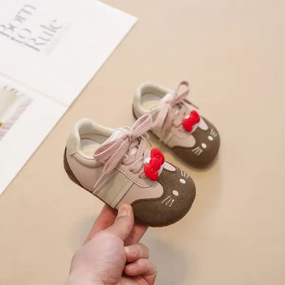 Meninas Forrest Gump sapatos 2026 primavera verão crianças rendas tênis versão coreana gato sapatos de treinamento alemã