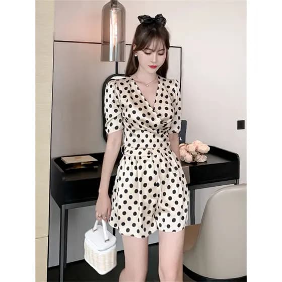 Verão novo estilo pequenas senhoras macacão fino-ajuste mais magro olhar elegante Chiffon com decote em V Polka Dot maca