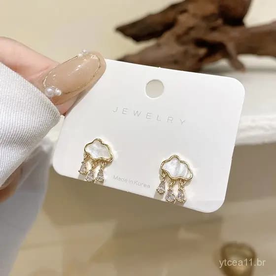 Brincos femininos em formato de nuvem, feitos de madrepérola, da marca coreana Dongdaemun, com pino de prata S925 e zirc