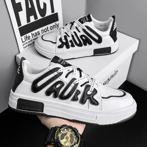 Outono sapatos masculinos 2025 novo estilo na moda All-Match esportes masculinos casuais tênis brancos Design nicho trei