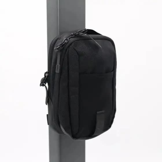 Bolsa transversal magnética