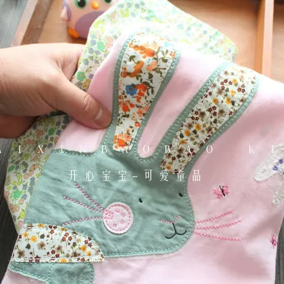 Meninas terno de coelho de orelhas compridas verão novo estilo médio crianças pequenas em torno do pescoço calças de man