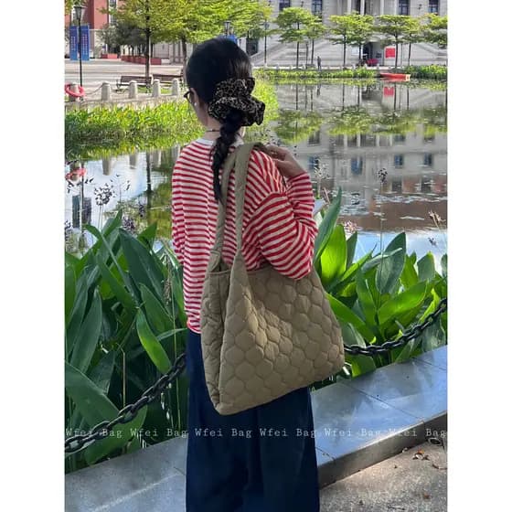 Wfei outono inverno nicho Design acolchoado saco All-Match leve bolsa de ombro Commuter axila saco grande capacidade sac