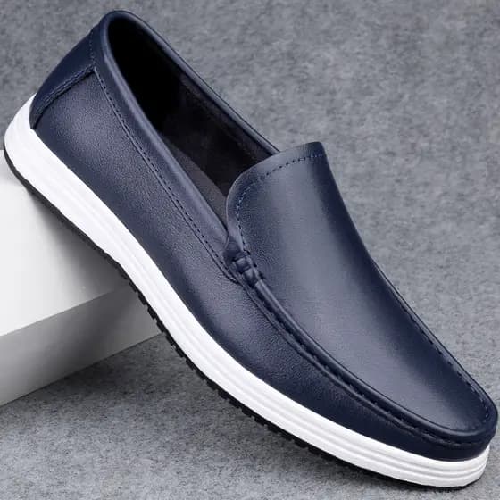 Sapatos masculinos de couro de primeira camada, sola macia, um Pedal, respirável, sapatos casuais masculinos britânicos,