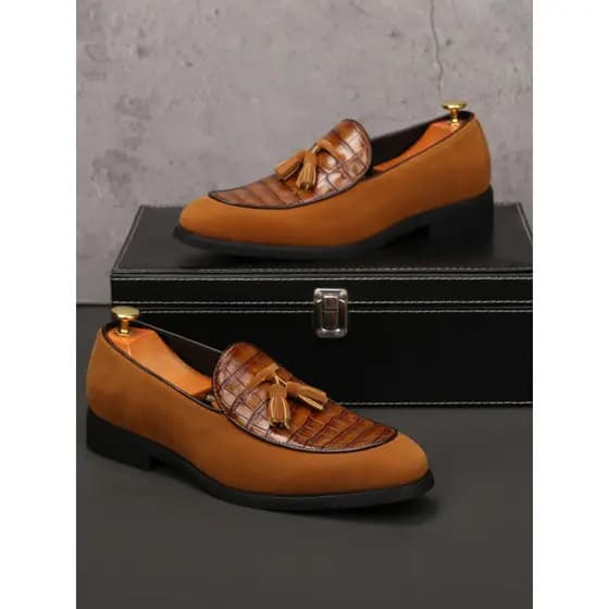 Britânico Retro borla mocassins masculino padrão de crocodilo um Pedal negócios sapatos de couro casuais aumento interno