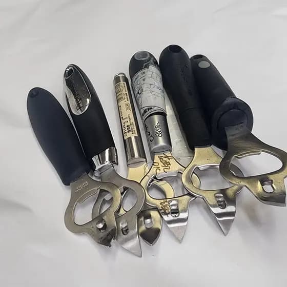 Marca internacional High-End abridor de garrafa de aço inoxidável abridor de garrafa de cerveja abridor de lata Multi-Pu