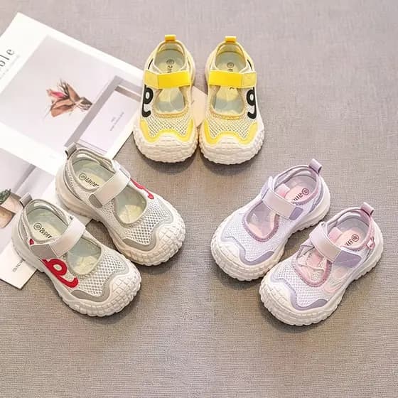 Crianças Upstream sapatos sandálias esportivas ao ar livre 2026 verão novo estilo meninos sapatos respirável ao ar livre
