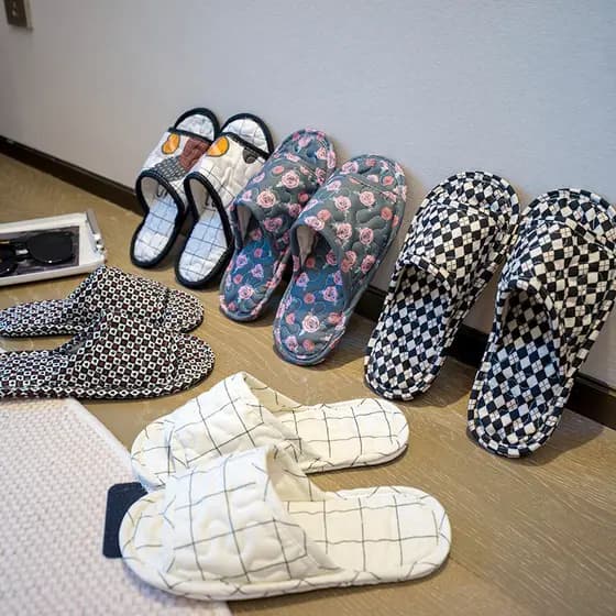 Nordic moderno simples chinelos de tecido casa sapatos piso de madeira mudo plana Flip-Flops Design sandálias chinelos