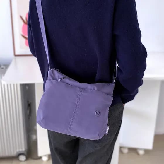 Leve pano de náilon repelente de água novo estilo senhoras bolsa de ombro lazer andando saco do mensageiro grande capaci