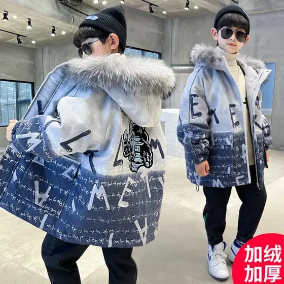 Meninos jaqueta de inverno 2025 novo estilo médio grande crianças frito rua inverno forro de lã engrossado estilo ociden