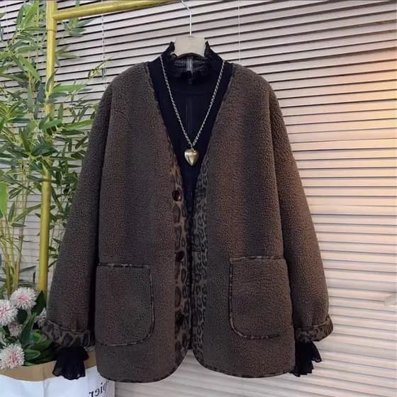 Tamanho grande solto 2026 lã de cordeiro feminino novo estilo jaqueta Retro inverno engrossado meados de comprimento sup