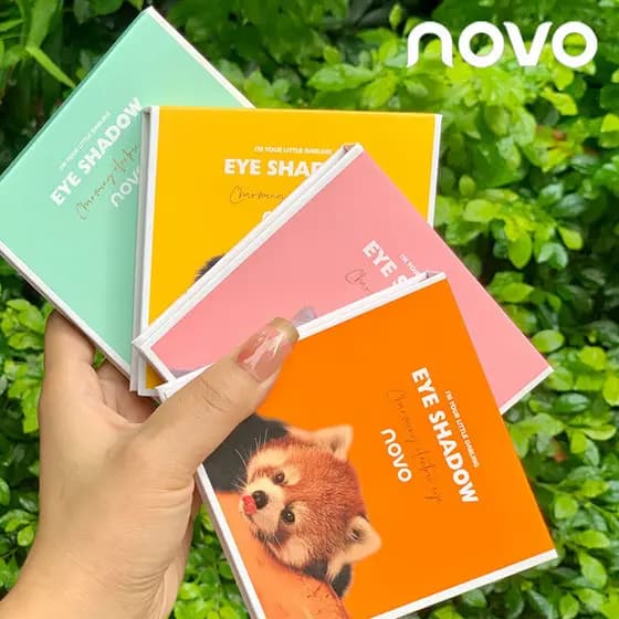 Novo Animal paleta de sombras de nove cores Super quente influenciador Glitter lantejoulas contas fosco à prova dwaterpr
