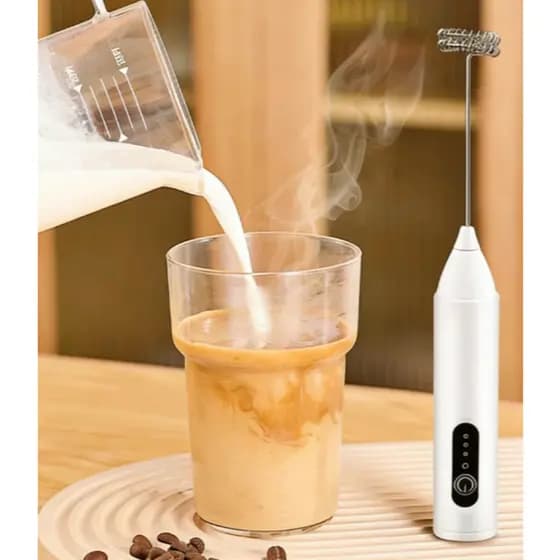 Mini Mixer Elétrico Portátil – Misturador de Bebidas e Ovos com Bateria Modelo 008