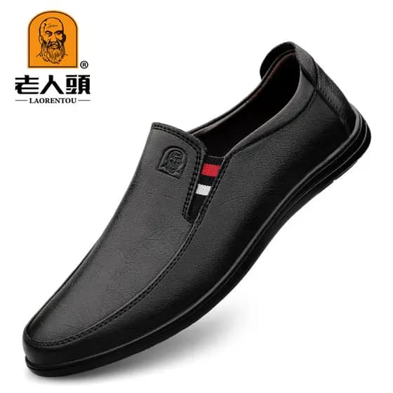 Cabeça de idosos 2025 novo estilo sapatos de couro masculino couro genuíno respirável sapatos casuais masculinos de negó