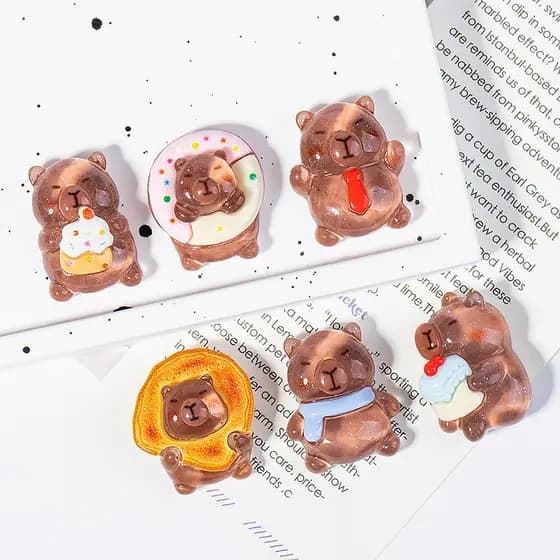 10 Pçs Flatbacks Dos Desenhos Animados Brinquedos Comestíveis Acessórios De Resina Bonito Bebê Capivara DIY Creme Cola C