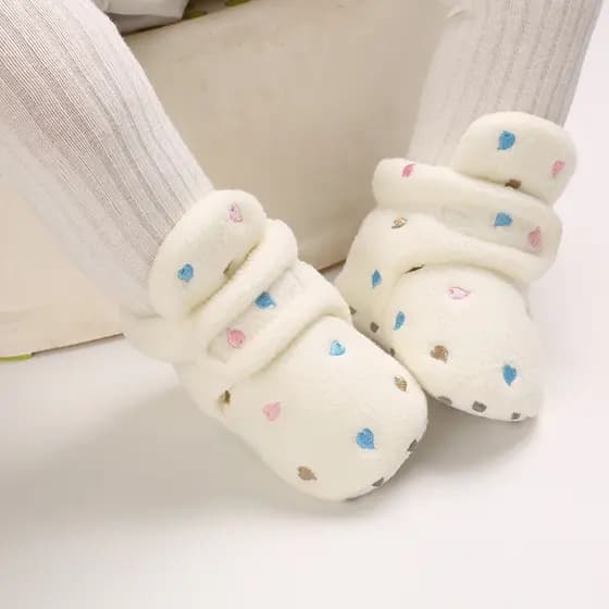 Inverno Neve Botas De Bebê Quente Fluff Bolas Interior Partícula Coloidal Sola Infantil Recém-Nascido Da Criança Sapatos