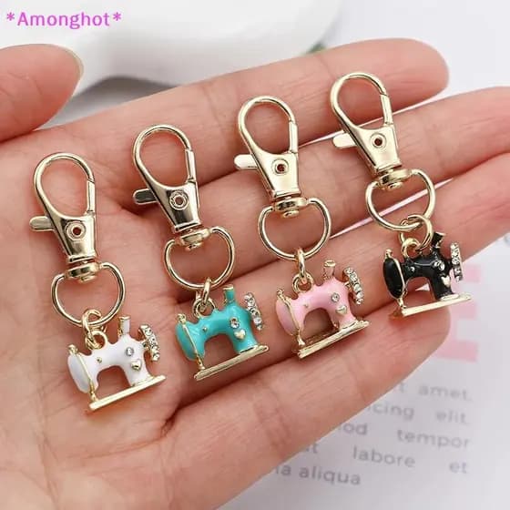 Entrehot > 4 Mini Chaveiros de Máquina de Costura - Um souvenir memorável e significativo, chaveiro de metal esmaltado E