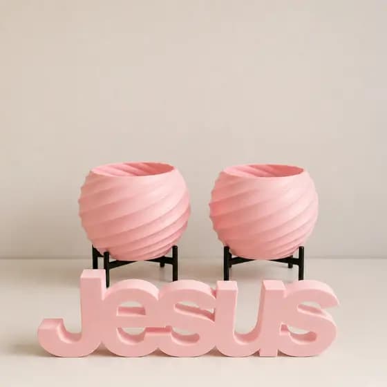 Kit Decorativo Jesus + Vasinhos de Flores Decoração Impressão 3D Ambiente Decorado