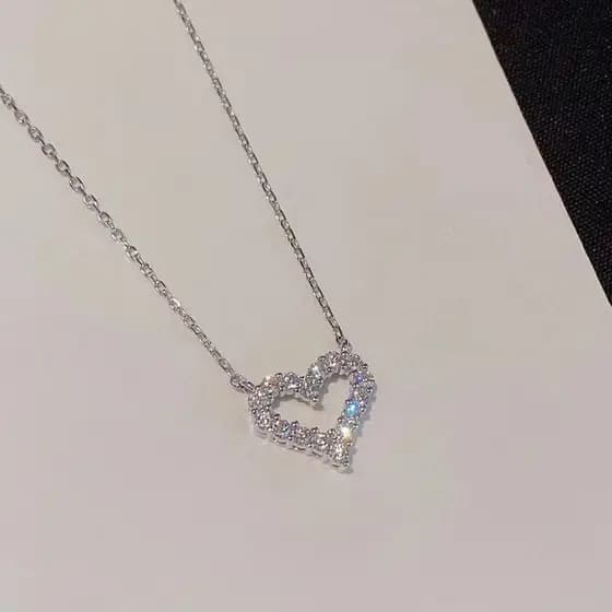 Doce diamante-cravejado coração colar feminino oco em forma de coração simples clavícula corrente colar de corrente de a