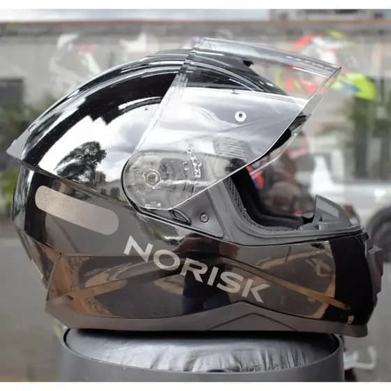CAPACETE NORISK RAZOR ORIGINAL MONOCOLOR PRETO BRILHO MASCULINO FEMININO BASICO OFERTA NOVO CLASSICO