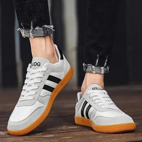 Sapatos masculinos 2025 outono inverno novo estilo Retro treinamento alemão sapatos brancos moda leve Casual tênis espor