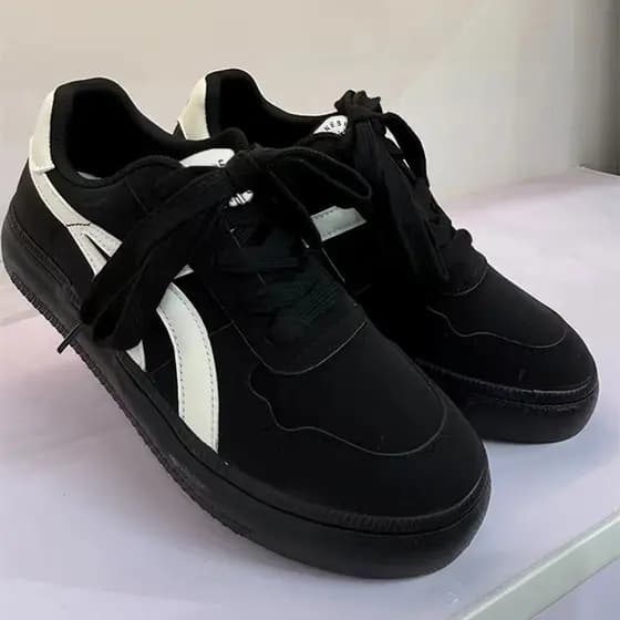Sapatos de treinamento alemão masculino 2026 novo estilo primavera sapatos casuais de sola grossa aumentando meninos nic