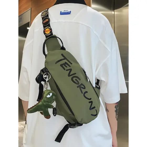 Bolsa mensageiro masculina bolsa de peito Casual pequena mochila 2026 novo estilo moda menino bolsa de ombro na moda fem
