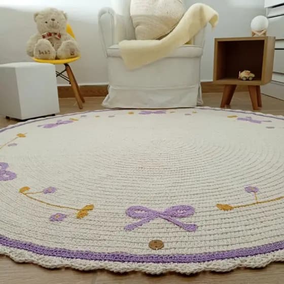 Tapete Infantil Redondo Crochê Quarto Menina Lilás Off White Luxo