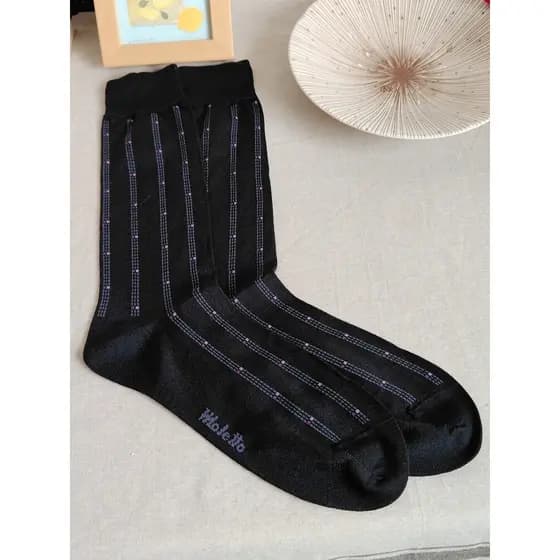 Qingdao OEM Japonês Inverno Masculino Listrado Fino Mercerizado Lã Cavalheiro Meias Quentes Pretas Listradas Verticais