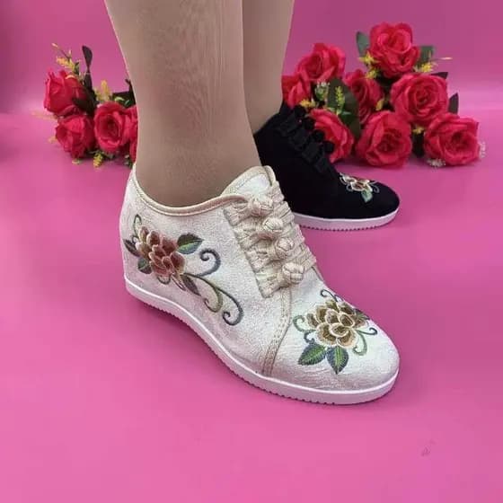 Sapatos Bordados ZEAY , Tecido Tradicional De Pequim , Sola Grossa Para Mulheres Com Aumento De Altura , Casual E Elegan