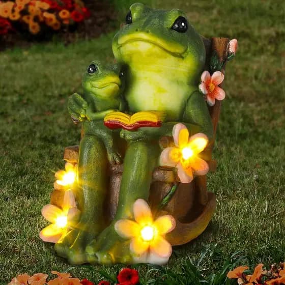 Estátuas de Jardim em Miniatura Thyle Frog, Estátua de Jardim Solar de Família de Sapos em Cadeira de Balanço com LED e