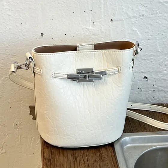 Japão Japão Japão Japão ≈Revestimento Bolsa Commuter Feminina 2026 Novo Estilo Verão Bolsa Mensageiro de Um Ombro