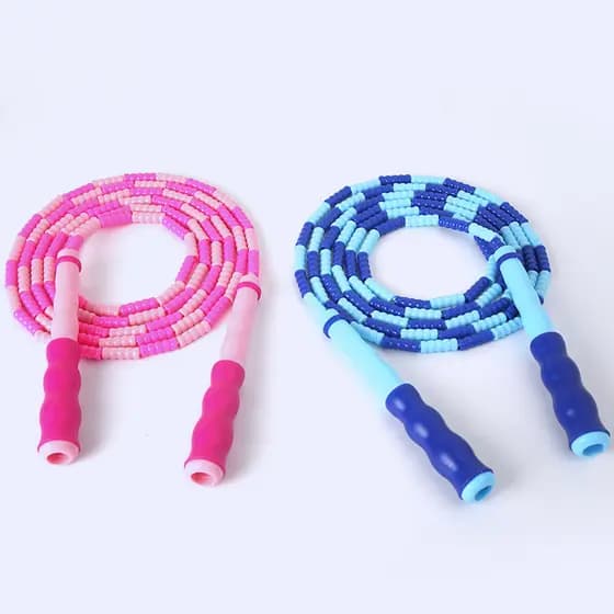 Corda de pular de bambu para crianças, corda de pular para jardim de infância, sem nós, ajustável, corda de contas macia