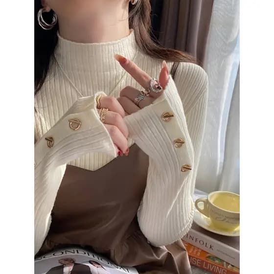 Meia gola alta camisa de fundo feminina outono inverno 2026 novo estilo moda branco interior camisola Design nicho malha