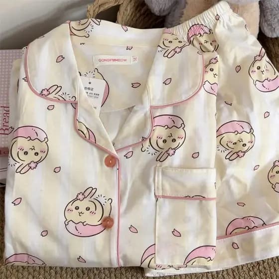 Pijama Feminino Fofo Chiikawa de Manga Curta para o Verão, Moda para Casa e Sala de Estar, Shorts XNTU