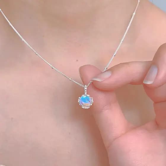 Gota de água Moonstone colar feminino ins nicho luz luxo High-End pingente suave japonês coreano All-Match temperamento