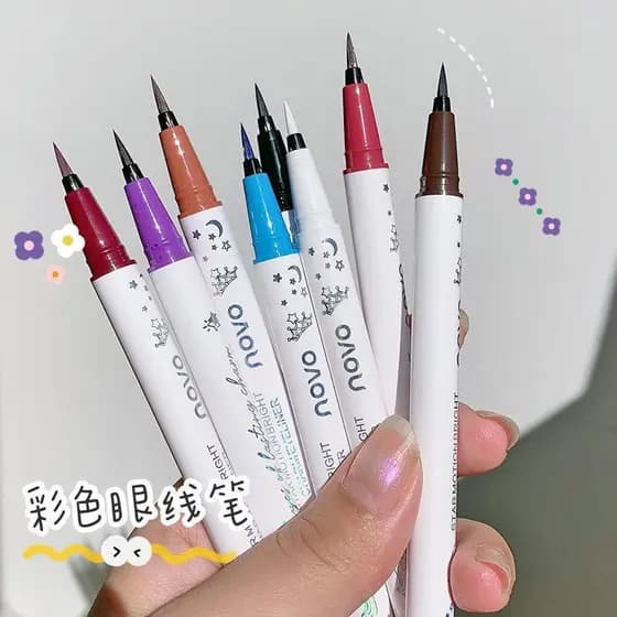 Delineador de olhos Delineador à prova d'água Não borra suor Maquiagem nova cor delineador feminino iniciante fino Ultra