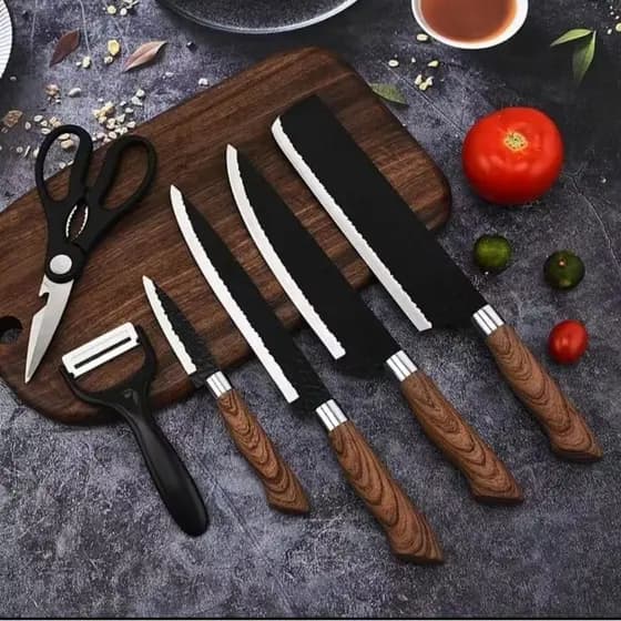 Conjunto de 6 facas de cozinha em aço inoxidável, a escolha perfeita para o preparo de alimentos.