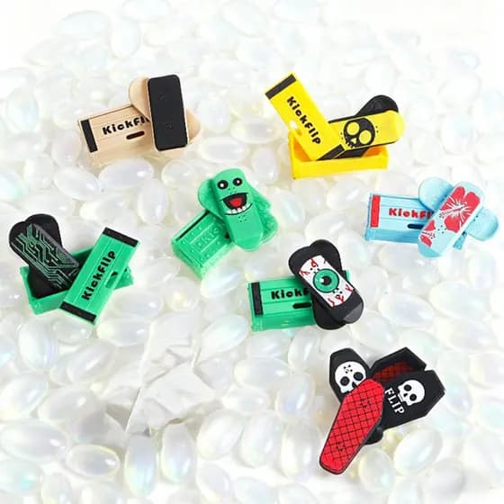 KickFlip Magnético Fidget Deck 3D Impresso Lançando Brinquedo Mini Fingerboard Para Crianças Alívio Do Estresse
