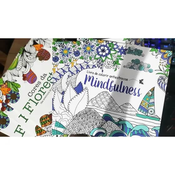 Livro para colorir - Antiestresse: Mindfulness - Segredos e Cores da Floresta - Editora Escala