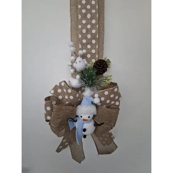 Escapulário de porta natal pinhas boneco de neve pássaros