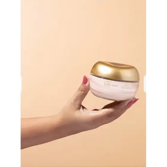 Creme Acetinado Hidratante Desodorante Corporal L'eau de Lily Soleil 200g(Vence:08/28).