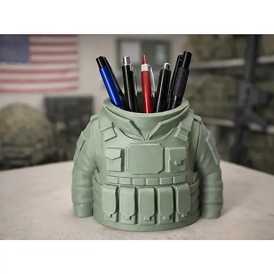 🪖 Porta Canetas Colete Tático Militar 3D – Organização com Estilo para Quem Vive a Missão!