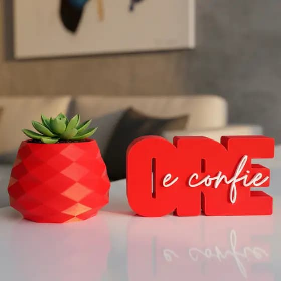 Conjunto decorativo Ore e Confie com vaso para ambientes sofisticados