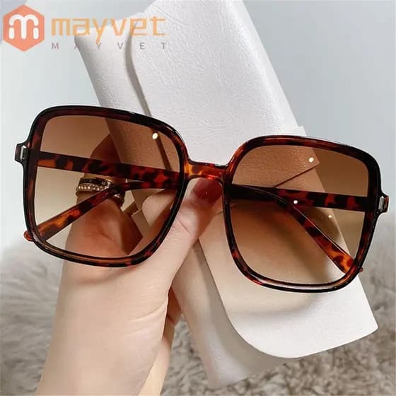 MAYVET Óculos De Sol Quadrados Femininos Clássicos UV400 Vintage Armação Grande