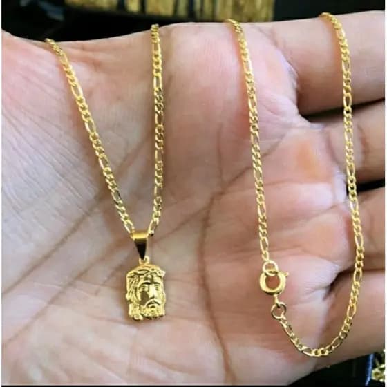 Corrente Masculina Cartier Banhada a ouro18k com Pingente Face de Cristo Pequeno