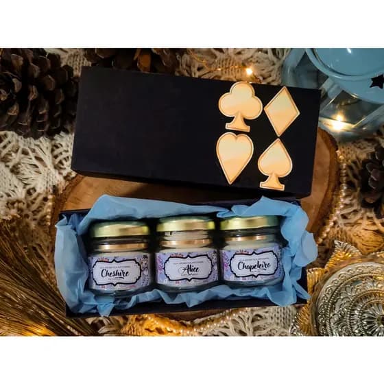 Kit Velas Aromáticas | Alice no País das Maravilhas | Cheshire | Chapeleiro | Cera Vegetal